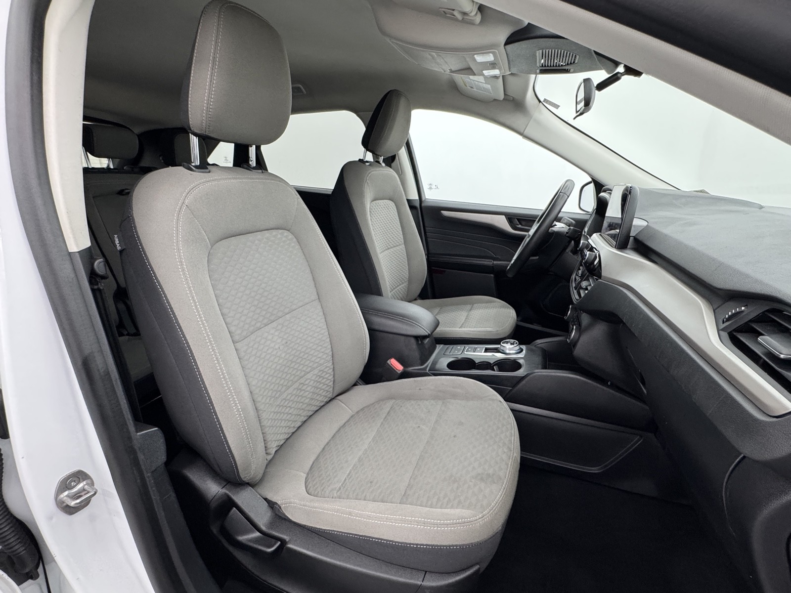 2022 Ford Escape SE photo 48