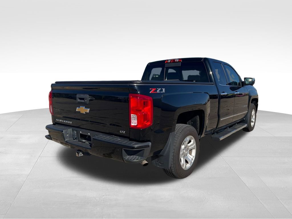 2018 Chevrolet Silverado 1500 LTZ photo 2