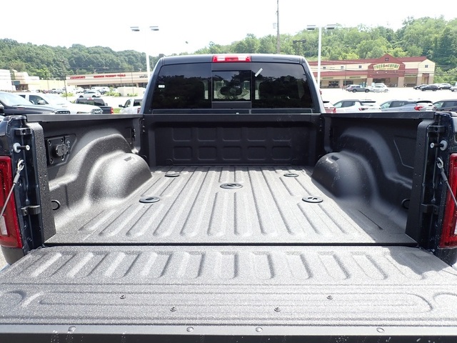 2025 Ram 2500 Big Horn photo 5