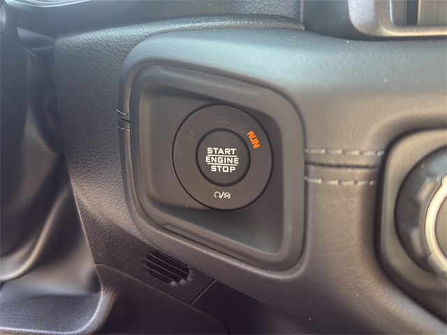 2025 Jeep Wrangler Rubicon X photo 24