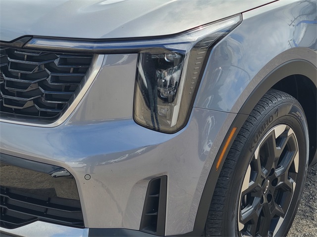 2024 Kia Sorento S photo 11