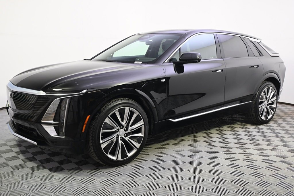 Certified 2024 Cadillac LYRIQ Luxury 3 with VIN 1GYKPSRL6RZ139033 for sale in Minneapolis, Minnesota