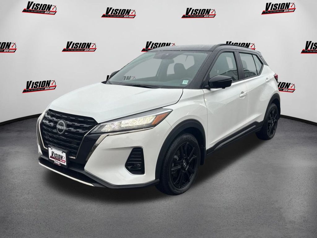 2024 Nissan Kicks SR