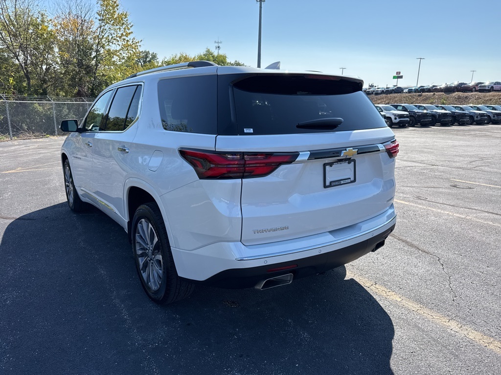 2023 Chevrolet Traverse Premier photo 12