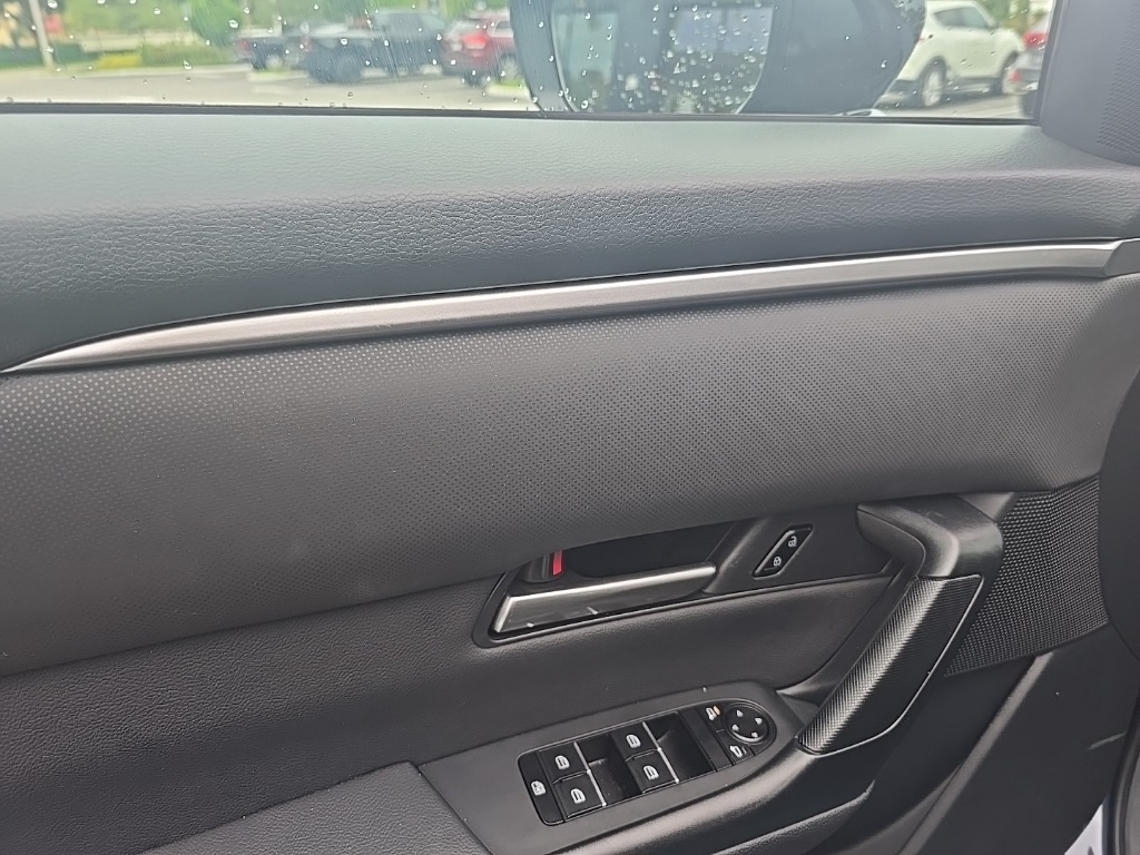 2025 Mazda CX-50 2.5 Select photo 24