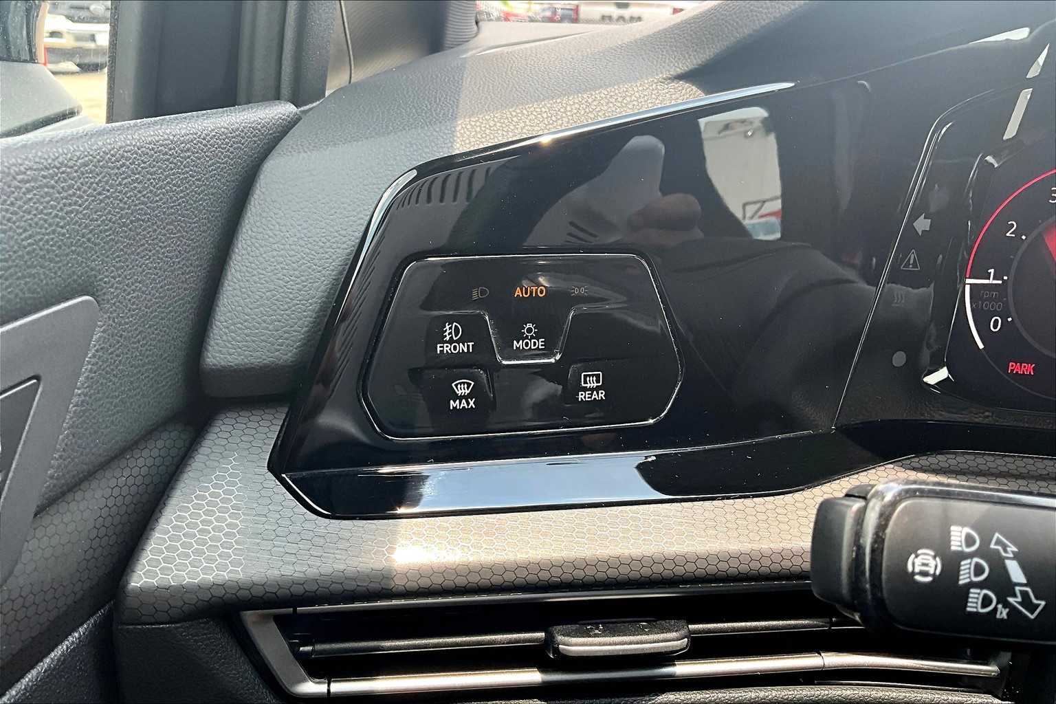 2024 Volkswagen Golf GTI S photo 35