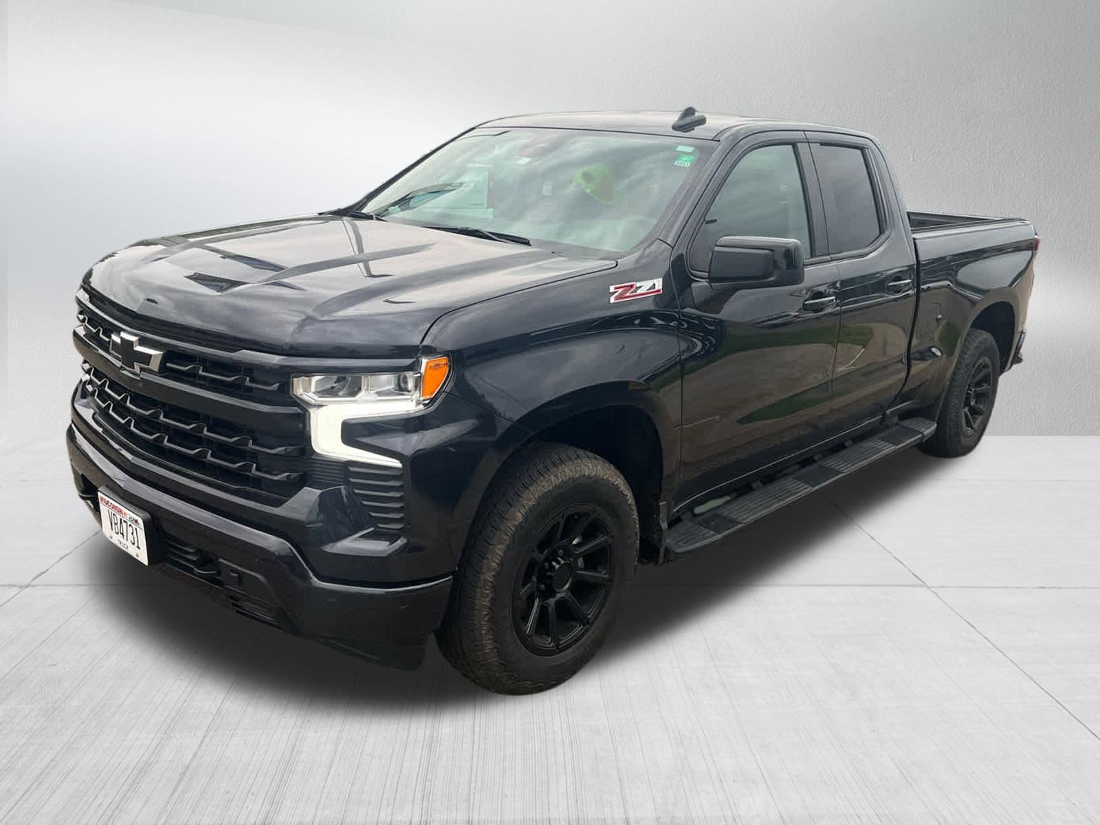 2023 Chevrolet Silverado RST photo 6
