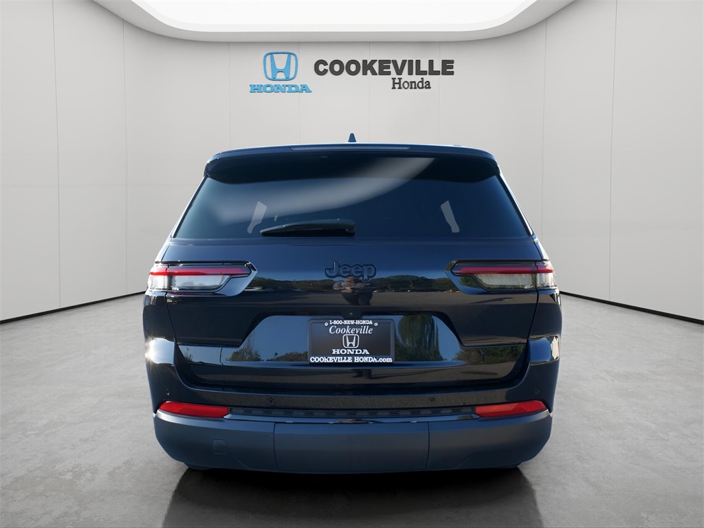 2023 Jeep Grand Cherokee Altitude photo 3