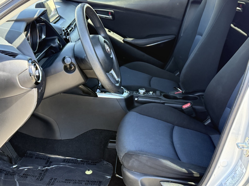 2017 Toyota Yaris iA Base photo 18