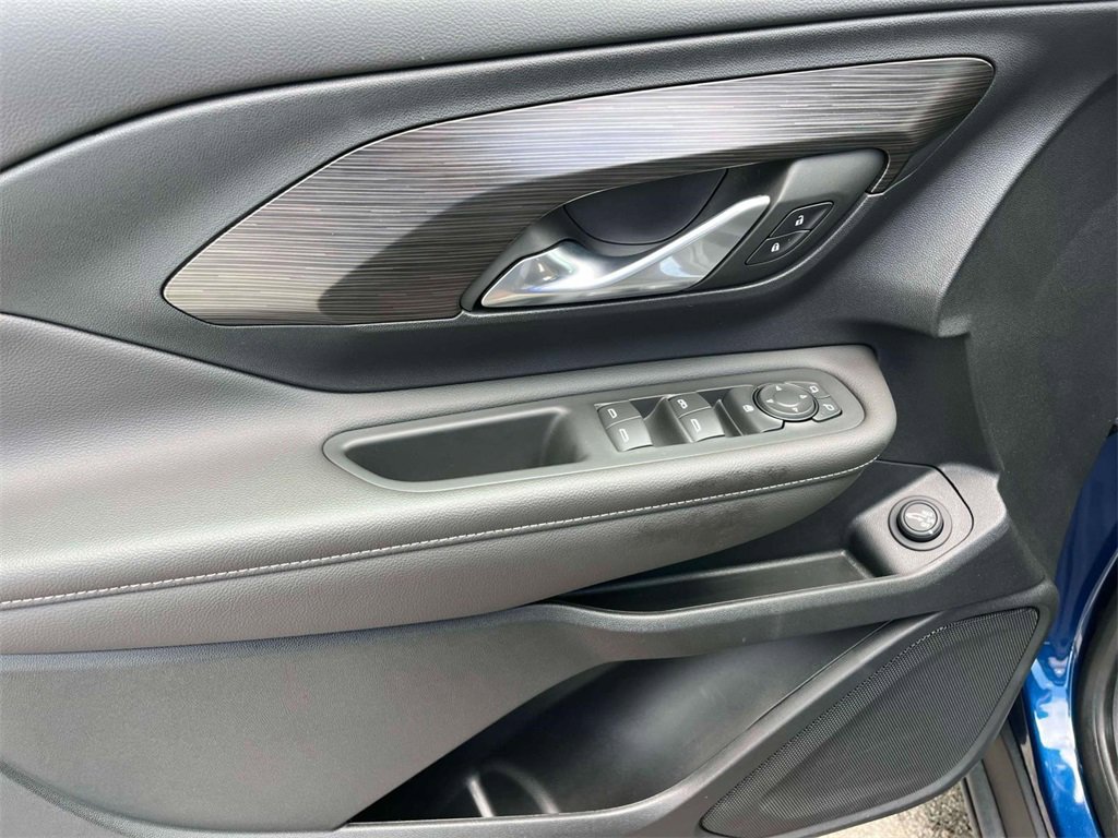 2023 Gmc Terrain SLE photo 23
