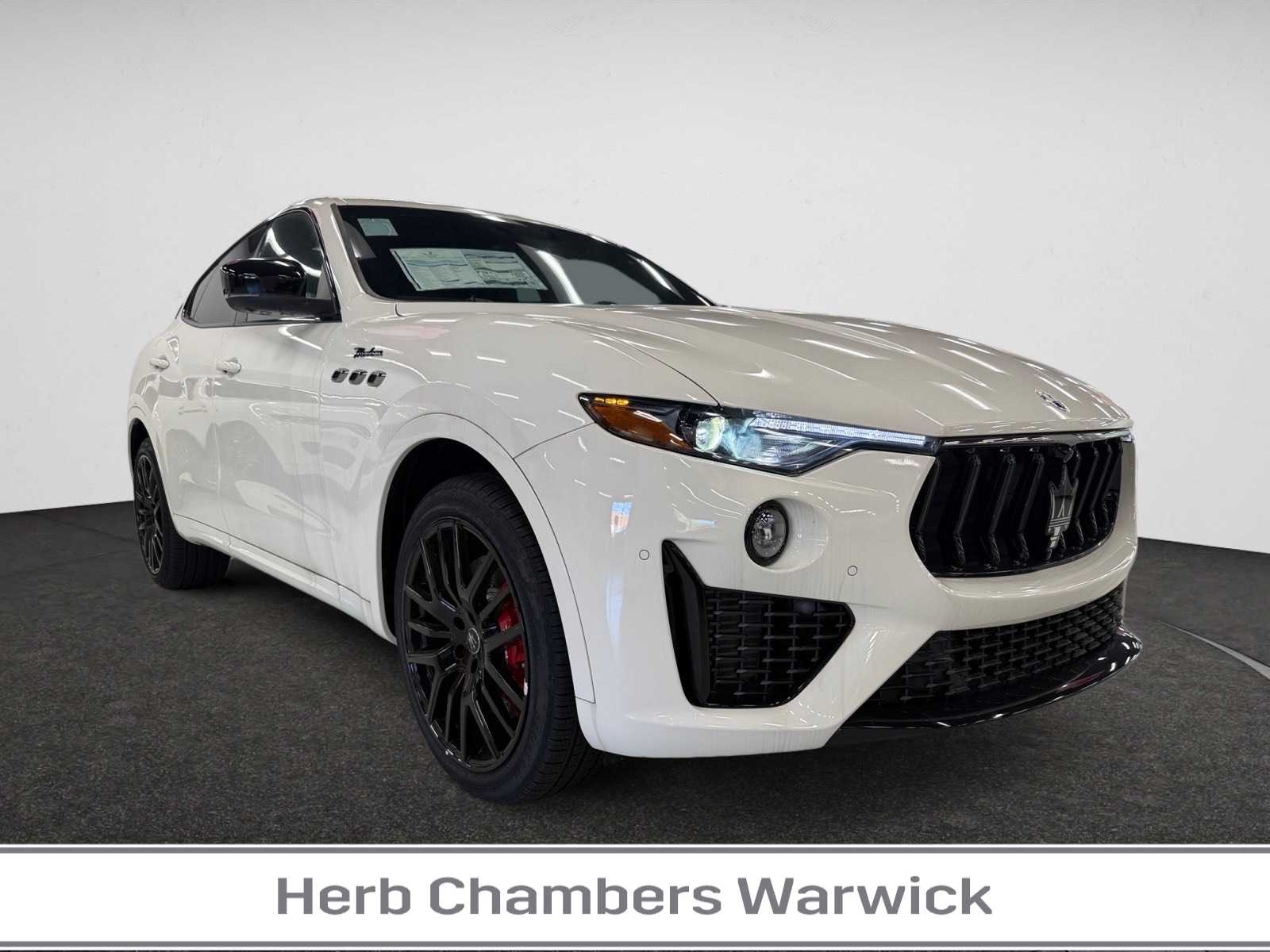 2024 Maserati Levante Modena Ultima's photo