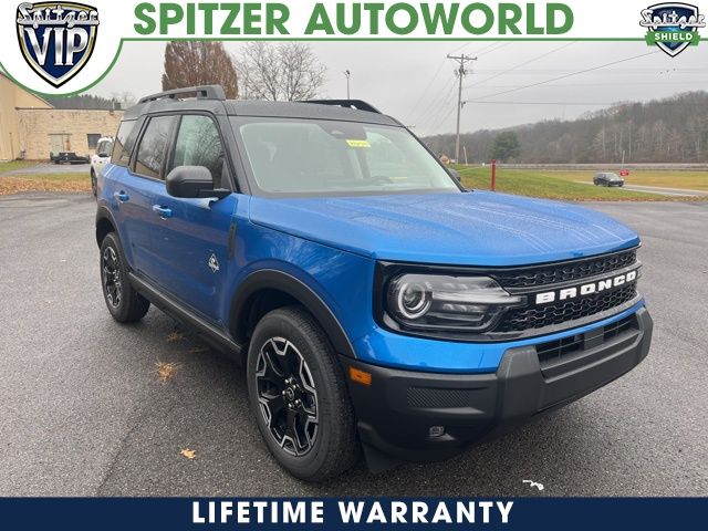 2025 Ford Bronco Sport Outer Banks's photo