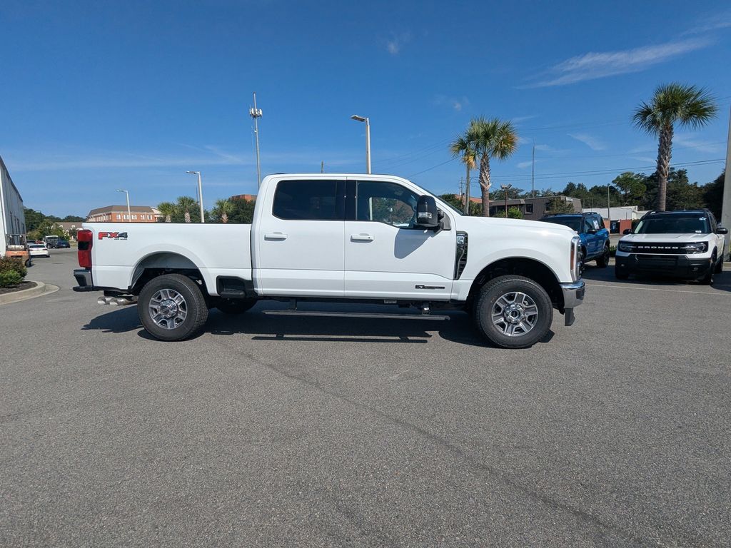 2026 Ford F-350 Lariat photo 3