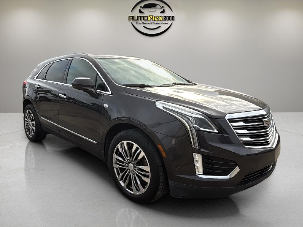 2017 Cadillac XT5 Premium Luxury photo 2