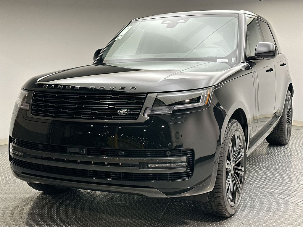 2026 Land Rover Range Rover SE's photo