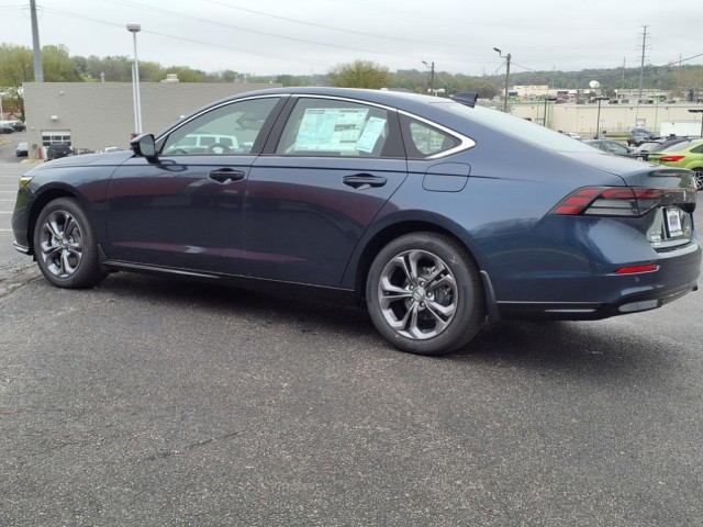 2025 Honda Accord Hybrid EX-L photo 3