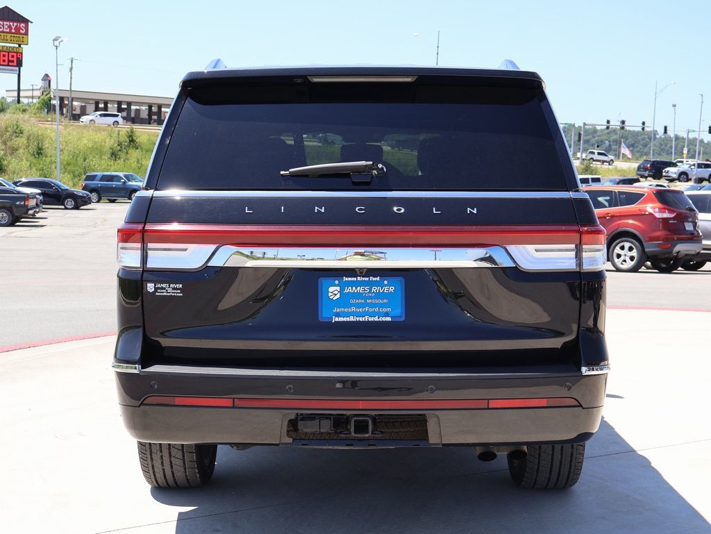 2024 Lincoln Navigator L Standard photo 4