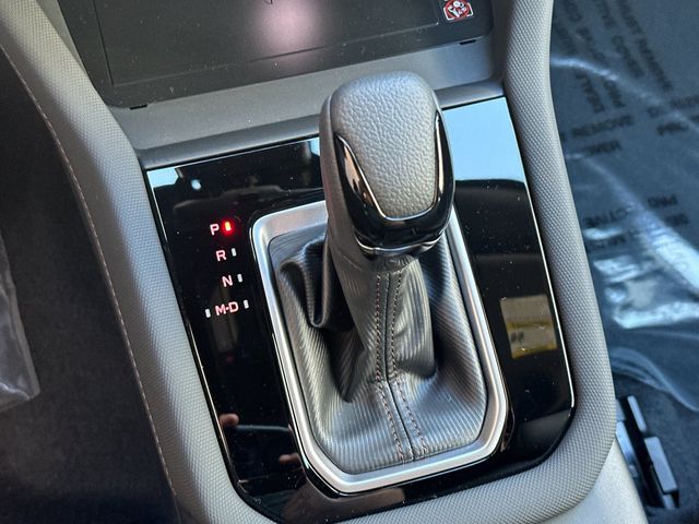 2025 Subaru Forester Touring photo 26