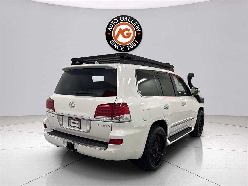 2015 Lexus LX 570 photo 5
