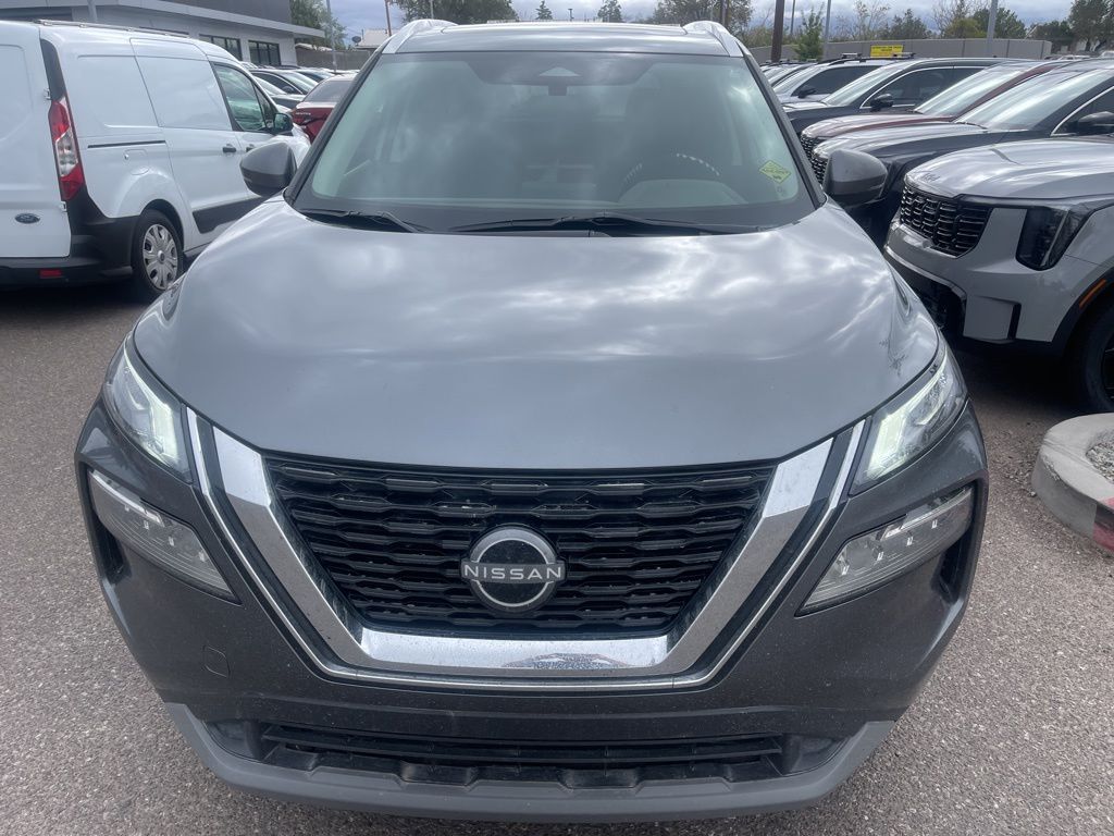 2023 Nissan Rogue SV photo 2