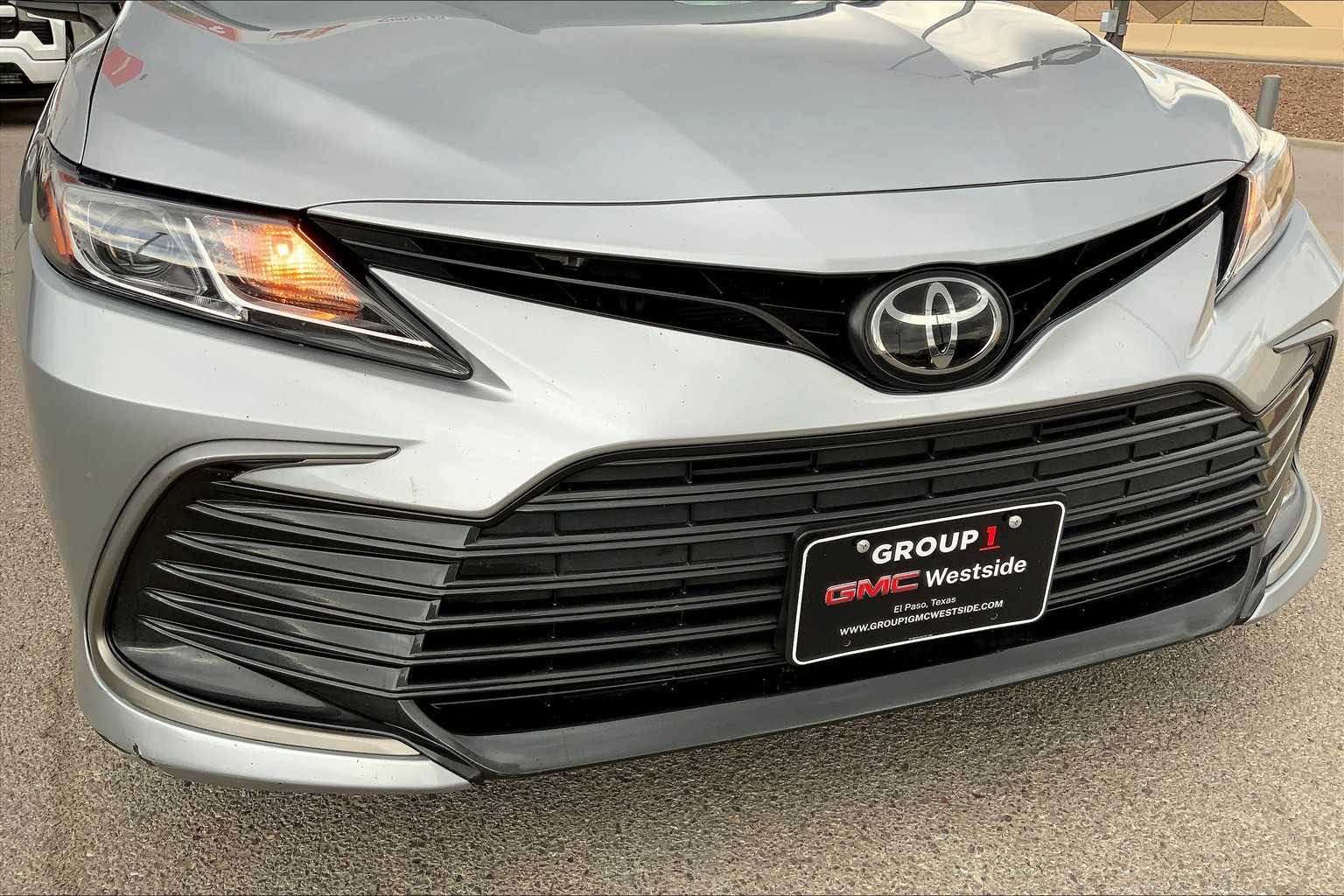 2022 Toyota Camry LE photo 27