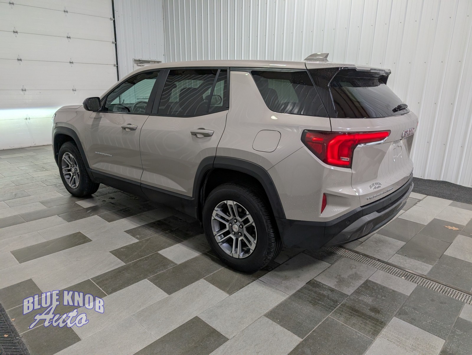 2025 Gmc Terrain Elevation photo 2