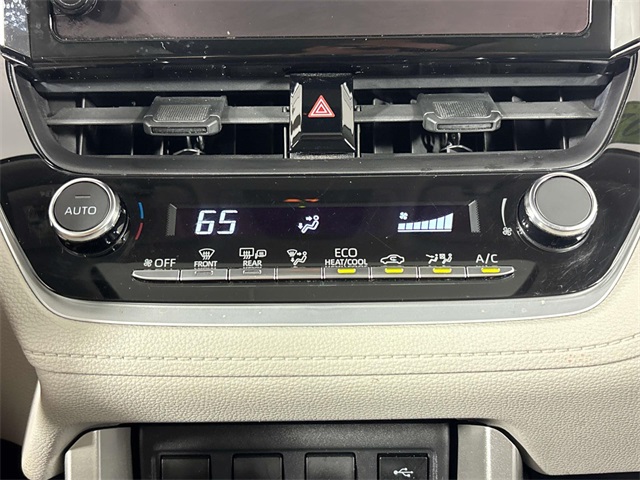 2023 Toyota Corolla Cross LE photo 17