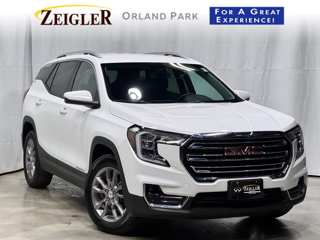 2024 GMC Terrain SLT's photo