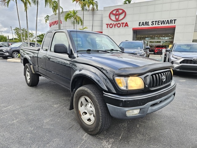 2004 Toyota Tacoma PreRunner photo 2