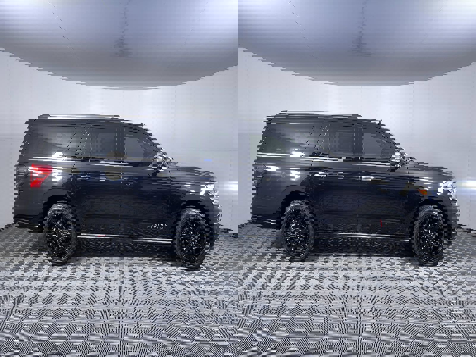 2024 Ford Expedition MAX Platinum photo 10