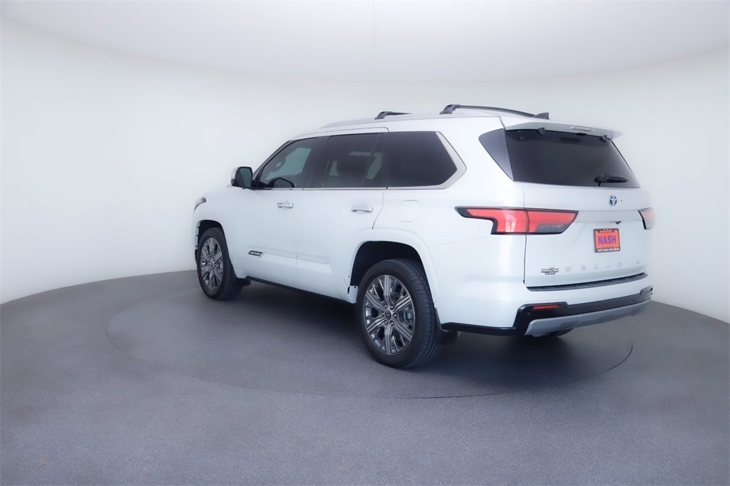 2024 Toyota RAV4 LE photo 4