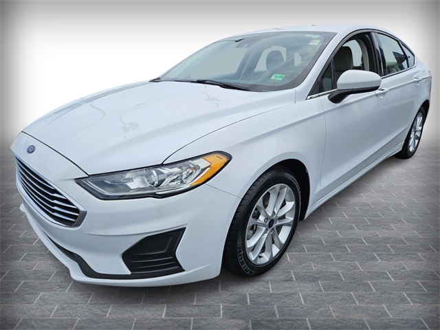 2020 Ford Fusion Hybrid SE photo 2