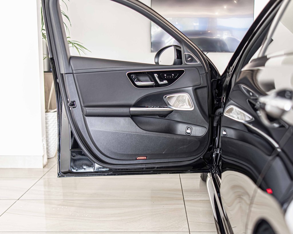 2024 MERCEDES-BENZ C-CLASS - Image 32