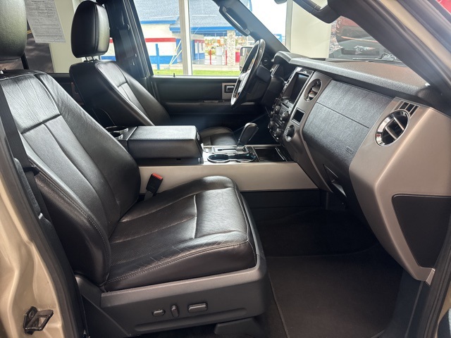 2017 Ford Expedition Limited photo 13