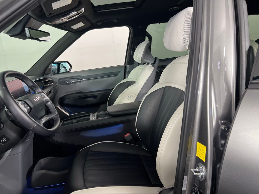 2024 Kia EV9 GT-Line photo 16