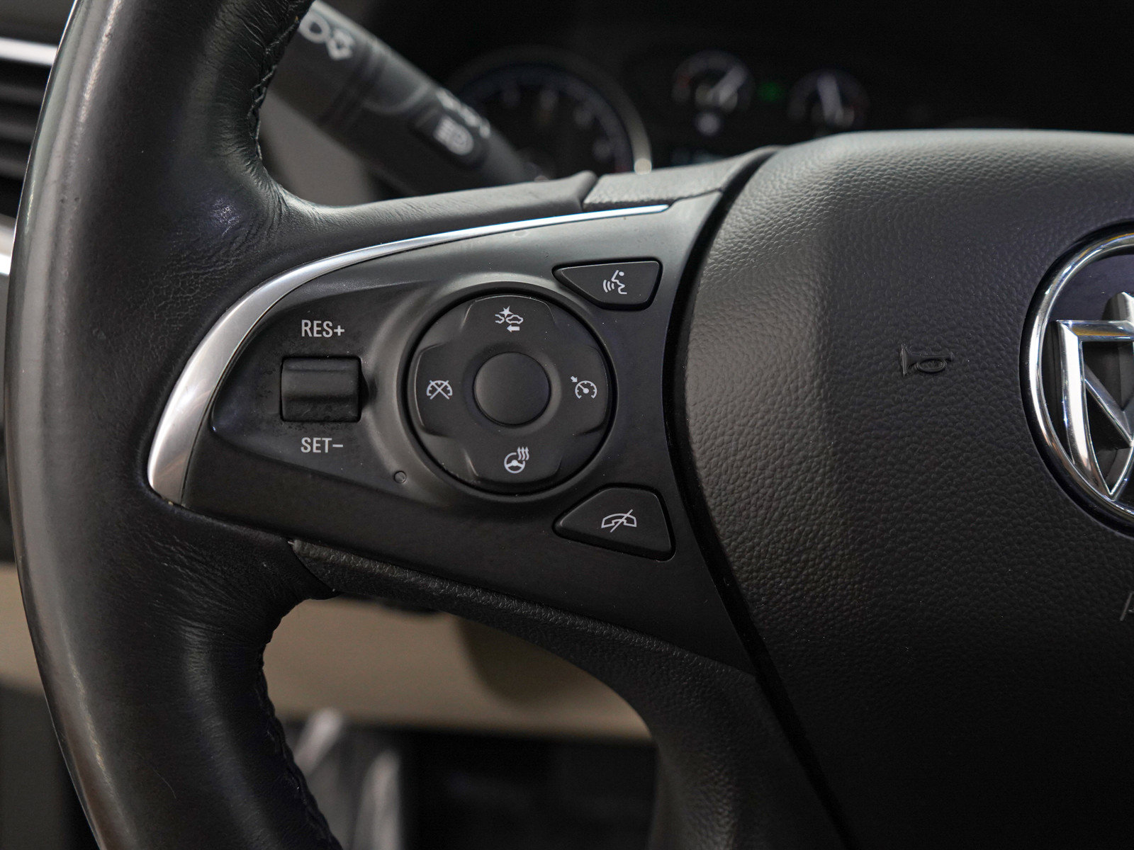 2018 Buick Enclave Premium photo 24