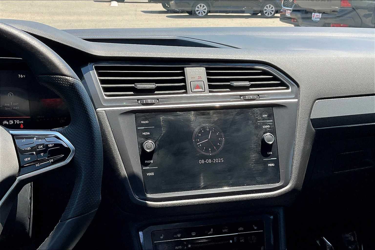 2024 Volkswagen Tiguan SE R-Line Black photo 5