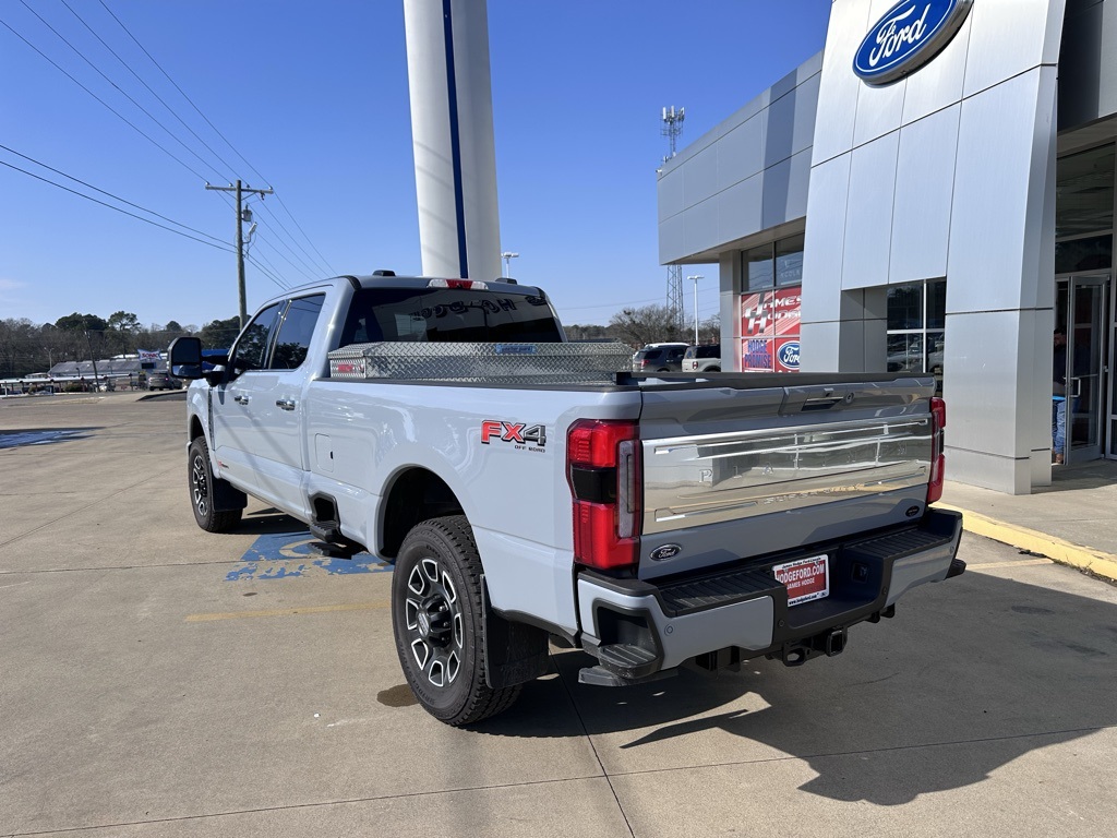 2024 Ford F-350 photo 2
