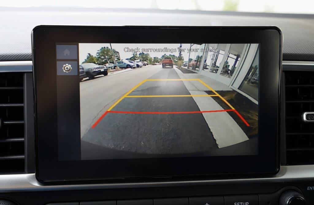 2025 Hyundai Venue SE photo 16