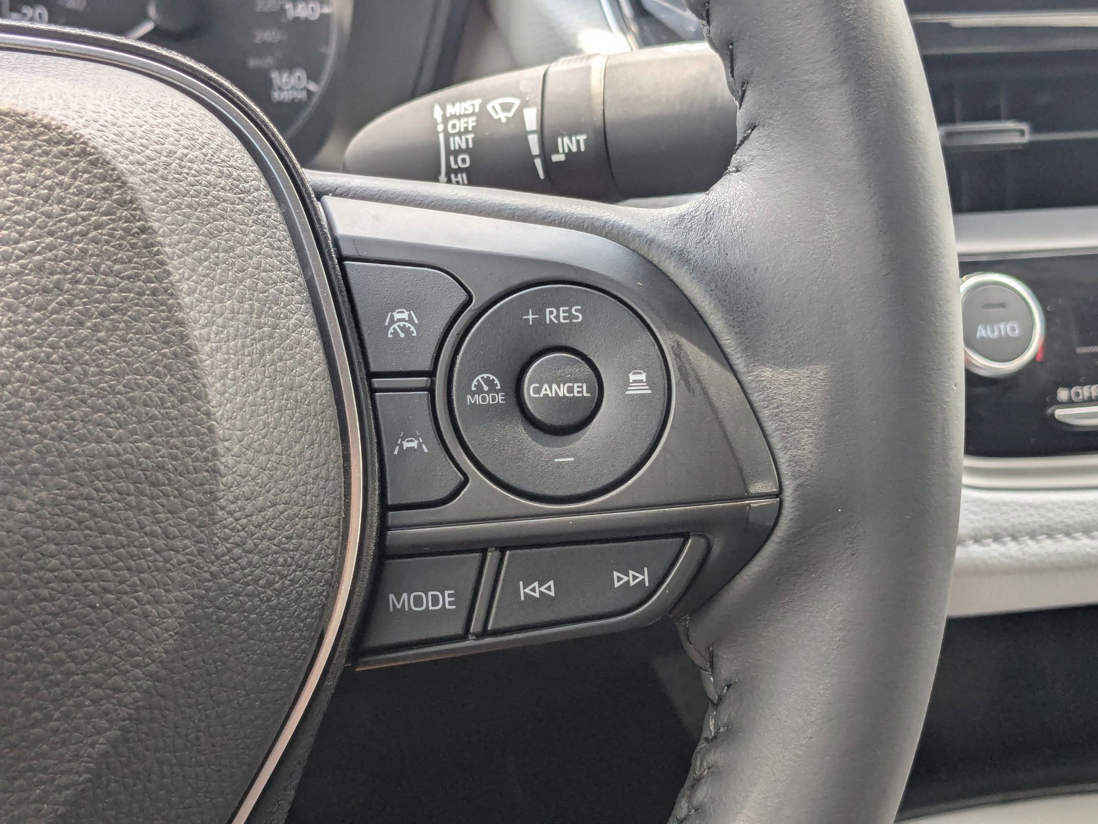 2024 Toyota Corolla SE photo 16