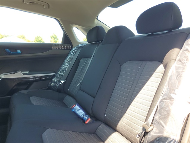 2026 Kia K5 LXS photo 8