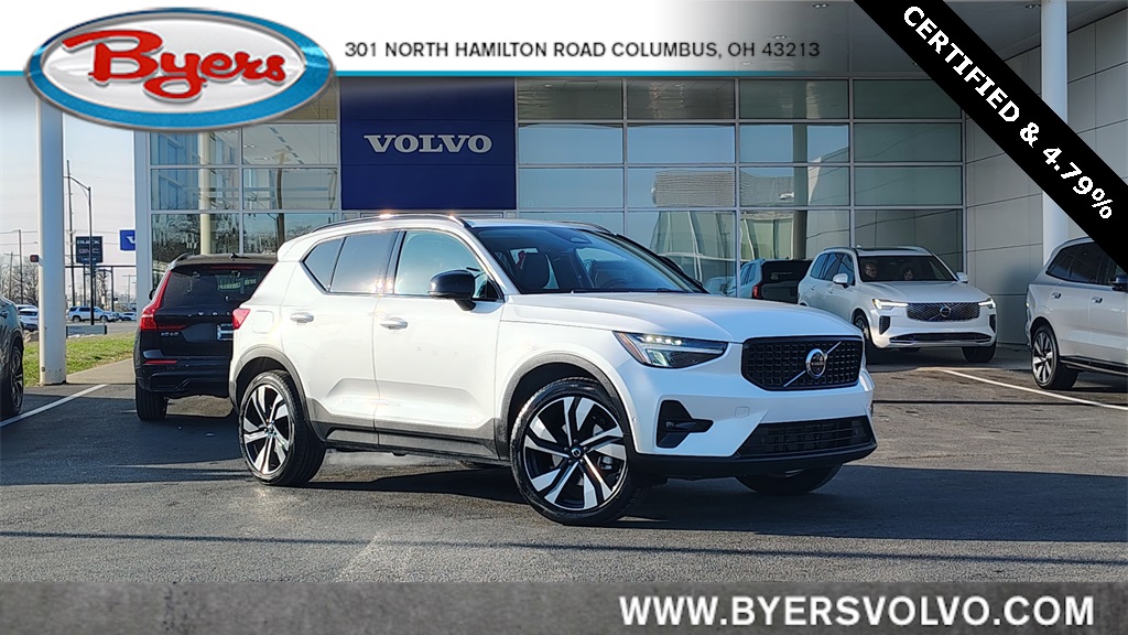 2025 Volvo XC40