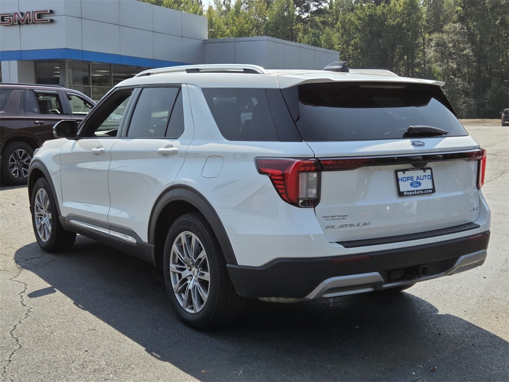 2025 Ford Explorer Platinum photo 3