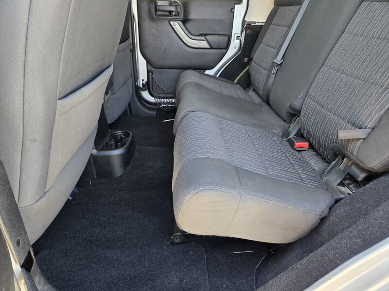 2012 Jeep Wrangler Unlimited Sport photo 8