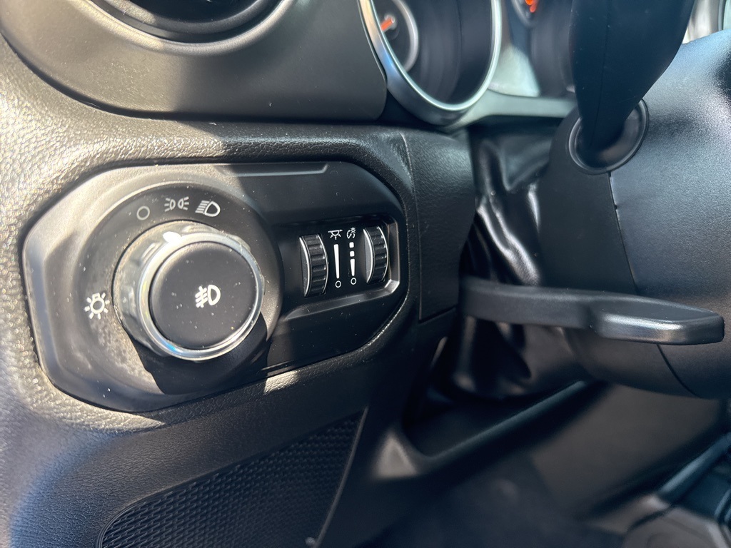 2022 Jeep Wrangler Unlimited Sport Willys photo 30