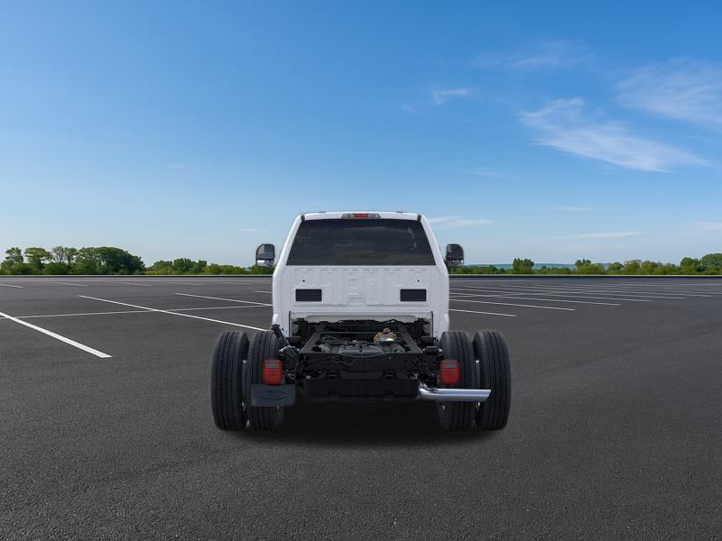 2025 Ford F-600 photo 24