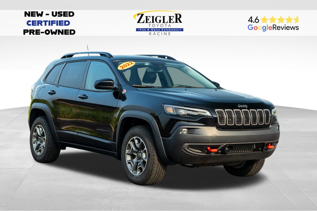 2022 Jeep Cherokee Trailhawk's photo