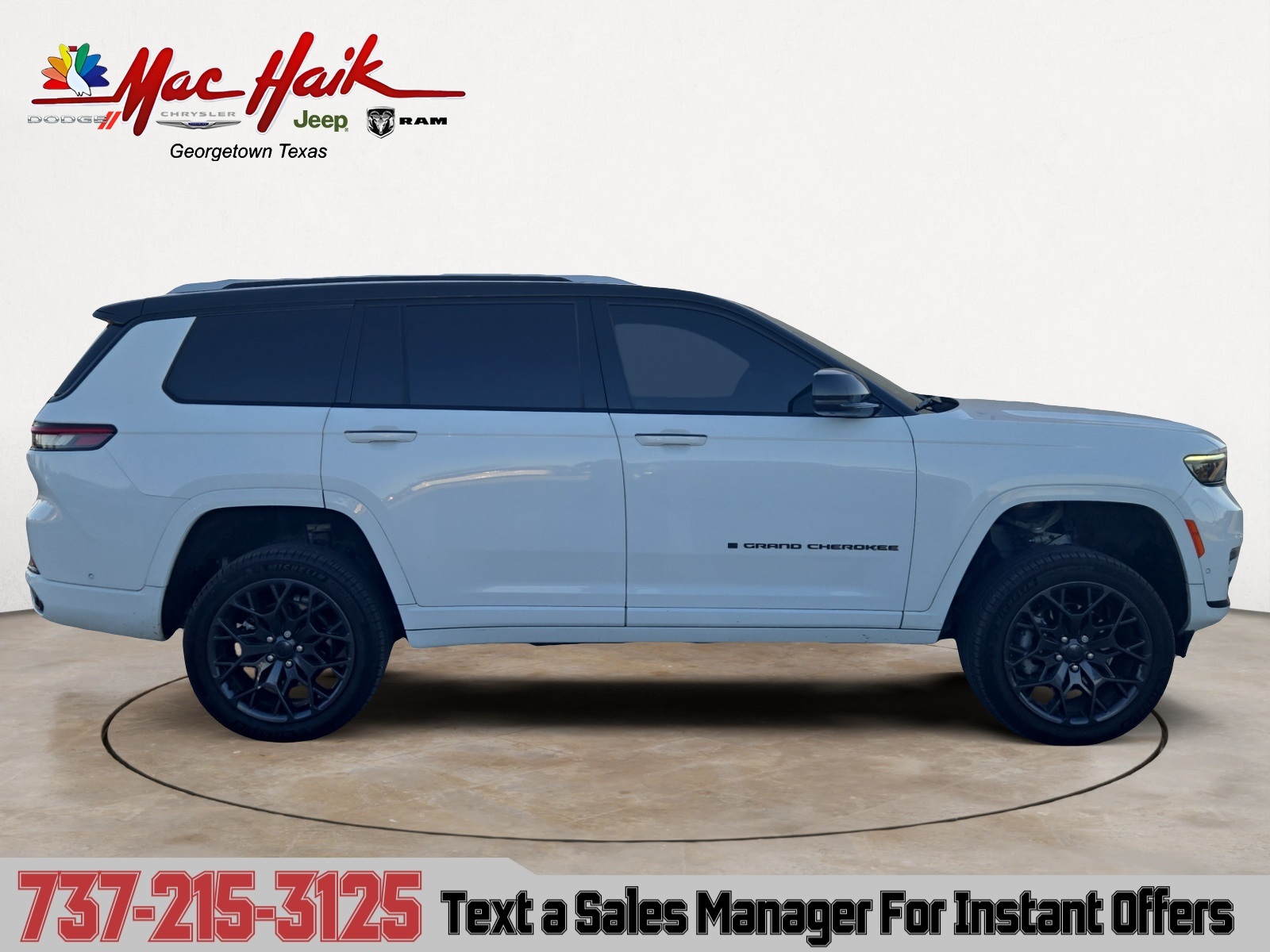 2023 Jeep Grand Cherokee L Summit Reserve photo 3