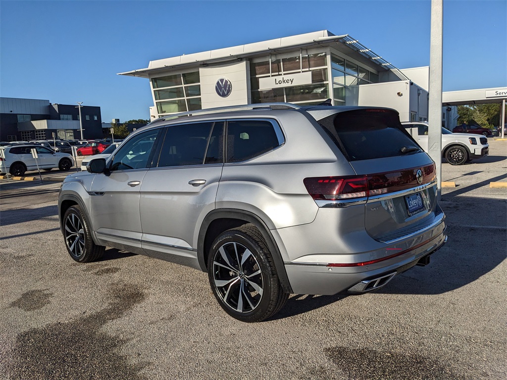 2024 Volkswagen Atlas SEL Premium R-Line photo 4