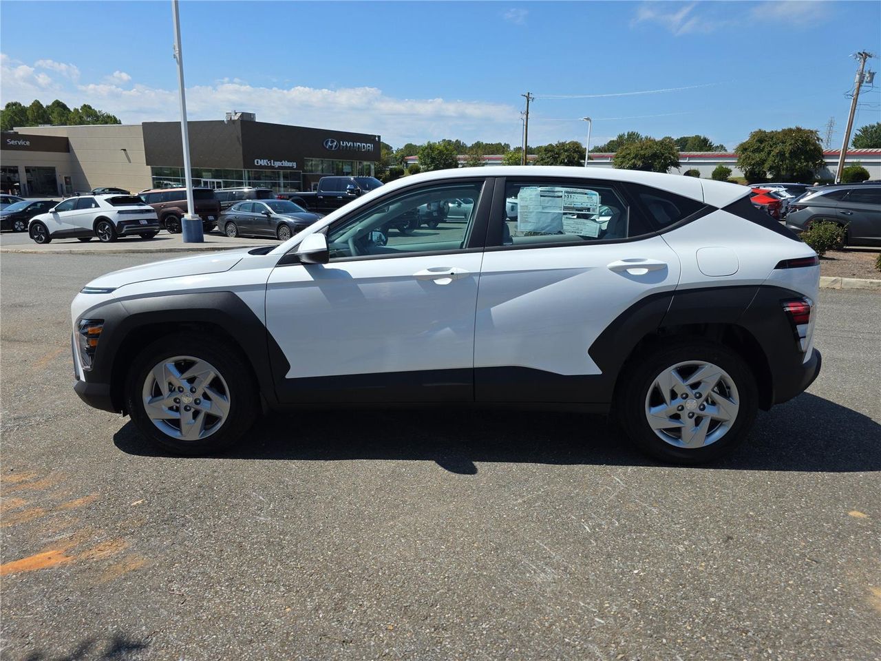 2026 Hyundai Kona SE photo 7